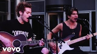 5 Seconds of Summer  Out Of My Limit Live at Derp Con [upl. by Gehlbach]