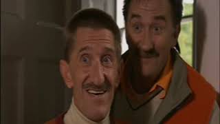 ChuckleVision 14x01 Safe and Sound [upl. by Leicester]