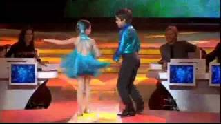 JIMENA presenta DARYNA y JORGE bailando I like it like that en Pequeños Gigantes [upl. by Evod]