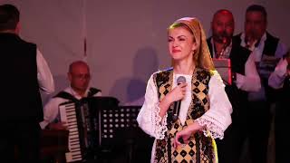 Andreea Voica Festivalul tradiții Cărășene [upl. by Aklog341]