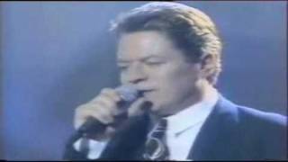 Robert Palmer quotAddicted to lovequot livewmv [upl. by Hcnarb708]