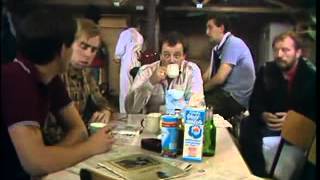 Auf Wiedersehen Pet S01E02 Who Won the War Anyway VP8 [upl. by Munt]