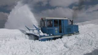 Schneeräumung am Großglockner 2009 [upl. by Glenine]