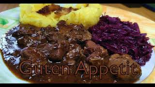 Rehgulasch Wildgulasch Wildbraten aus der Keule Rezept und Zubereitung [upl. by Nner]