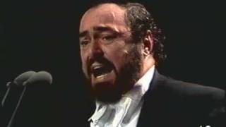 Luciano Pavarotti  una furtiva lagrima  1990  Milano  FIFA concert [upl. by Aseefan968]