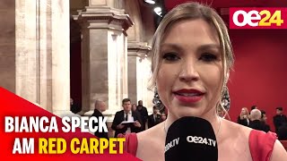 Opernball  Bianca Speck am Red Carpet [upl. by Stutsman375]