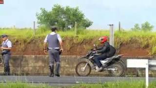 Operação de Risco Polícia Rodoviária de SP flagra motociclistas em alta velocidade 4 [upl. by Ohs]