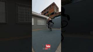 MANOBRAS BMX FLATLAND FREESTYLE BIKE shorts bike graudebike flatland [upl. by Rimma156]