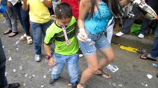 Niño Caleño bailando Choke [upl. by Briant]