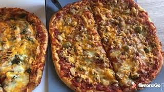 Recette de Pizza fait maison  بيتزا هائلة بشكلين مختلفين [upl. by Noet]