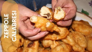 ZEPPOLE CALABRESI  quotZIPPULIquot  RICETTA TIPICA NATALIZIA  RICETTA FACILE E VELOCE [upl. by Inaffyt112]