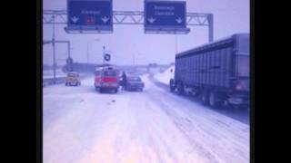 sneeuw overlast jaren 70  1979  op de snelweg [upl. by Inger]