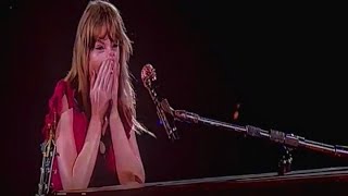 Taylor Swifts Piano MALFUNCTIONING Goes WILD amp She REACTS 😂 [upl. by Barrington210]