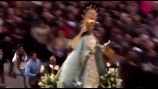 Virgin Mary running though a crowd to Nicki Minaj Roman Holiday [upl. by Johen]