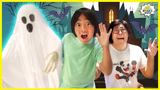 Halloween Trick or Treat Haunted Maze 1 hr challenges for kids [upl. by Niar]