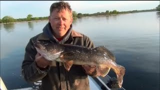 WALLEYE JIGGING HOOK IT AND COOK IT EARLY MORNING WALLEYE ACTION [upl. by Epolenep]