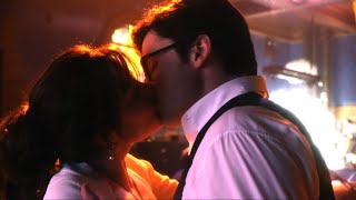 Smallville  Finale 10x22 Clois  Clark amp Lois Kiss and Go to Save the World HD [upl. by Ennobe]