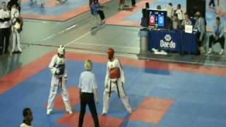 Taekwondo Open de hollande 2009 jeff le Duc VS Sadik Hossam NED [upl. by Oliana]