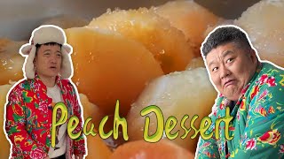 Big Bear made dessert out of hard frozen yellow peachesfunny happy tvcooking recipe foodPlot [upl. by Eremaj]