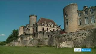 Le mobilier de lElysée sinstalle au Château des Ducs de Duras [upl. by Tigirb]