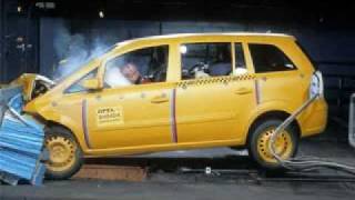 Opel Zafira CRASH TEST [upl. by Delmore]