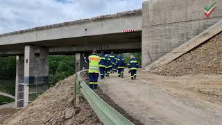 A45 Talbrücke Sterbecke vor der Sprengung  Brückensprengung Sterbecke  Autobahn Vollsperrung  THW [upl. by Dnalevelc]