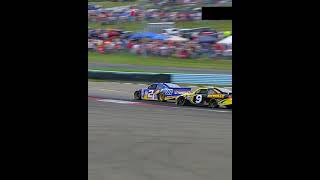 Is this the best last lap of NASCAR race [upl. by Llertak]