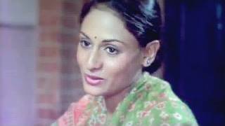 Chandni Re Jhoom  Lata Mangeshkar Jaya Bachchan Nauker Song [upl. by Ylreveb910]