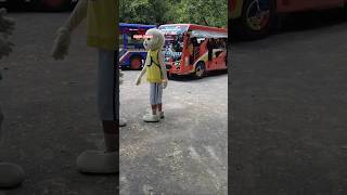 Badut Lucu Upin Ipin Sambut Penumpang Bus Tayo [upl. by Nojid113]