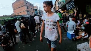 TESOROS ESCONDIDOS EN COLOMBIA VISTAZO DEL CENTRO DE MEDELLÍN  Las calles que nunca debes visitar [upl. by Myra702]