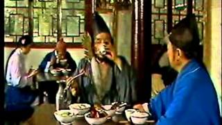 Chinese comedy Crazy monk Lama nyonba ཅི་ཀུང་བླ་མ་སྨྱོན་པ། in Tibetan language 02 [upl. by Odranar]