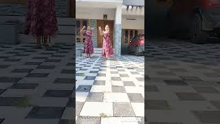 Irul padarppil eeran mudiyil  urumi  dance dancing cousins [upl. by Dolphin]