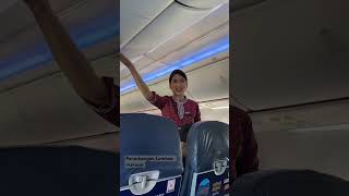 Penerbangan Praya Lombok  Sultan Hasanudin Makasar pramugari pramugariindonesia lionair [upl. by Sarena]