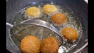 COMMENT GARNIR UN SANDWICH DE FALAFELS À LA PERFECTION [upl. by Mcevoy]