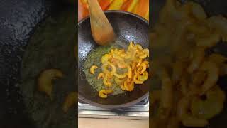 চিংড়ি দিয়ে কচু  Prawns With Wild Taro Root Recipe shorts fish chaatrecipe [upl. by Emil]