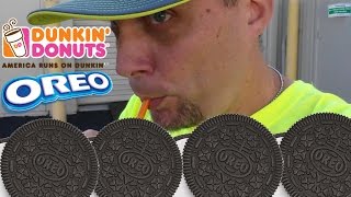 NEW EXCLUSIVE DUNKIN DONUTS OREO COOKIE ICED COFFEE REVIEW  132 [upl. by Baer]