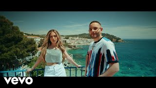 Rocco Hunt Ana Mena  Un bacio allimprovviso Official Video [upl. by Noynek]