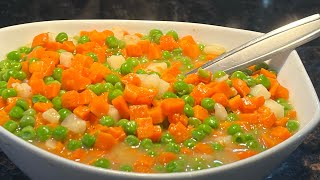 Marchewka z groszkiem ziemniakami na rosoleCarrots with peas potatoes in broth gotujzbozenka [upl. by Branch85]