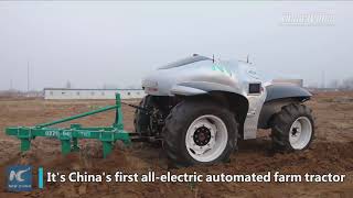 Chinas first driverless electric tractor starts working [upl. by Joon217]