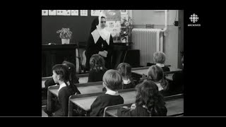 En 1959 une classe de catéchisme dans une école primaire au Québec [upl. by Westbrook114]