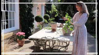 GARDEN PARTIES amp WILD SWIMMING  Fashion Mumblr Vlogs [upl. by Lina654]