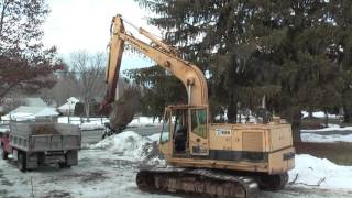 Fooling around on Cat 225 Excavator [upl. by Omrellug]