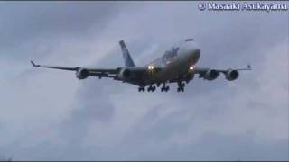 Crosswind Landing  by Polar Air Cargo Boeing 747400F 【N451PA】 [upl. by Geiger]