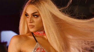 Pabllo Vittar quotMarquês de Sapucaíquot  Camarote Itaipava  Rio de Janeiro CARNAVAL 2018 [upl. by Akinna]