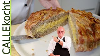 Herzhafter Hackbraten im Speckmantel mit Makkaroni amp Cheddar gefüllt [upl. by Ssyla]