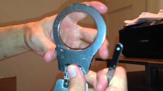 Schloss knacken HandschellenHandcuffs openLock PickingDietrich [upl. by Babbette]