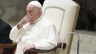 El papa Francisco muestra evidentes problemas de salud en la audiencia general del miércoles [upl. by Orman483]