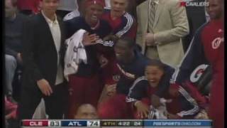 Delonte West Dunk on Josh Smith 12 29 09wmv [upl. by Keating]