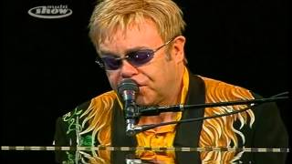 Elton John  Live in São Paulo Brasil 2009  Skyline Pigeon amp Your Song [upl. by Akinert]