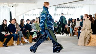 Sacai  Fall Winter 20182019  Full Show [upl. by Feledy289]